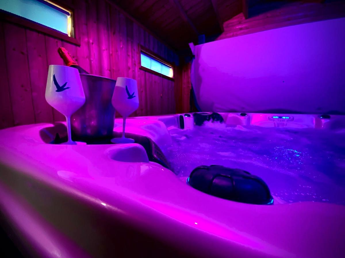 Beautiful Hot Tub Suite In Lytham St Annes Kültér fotó